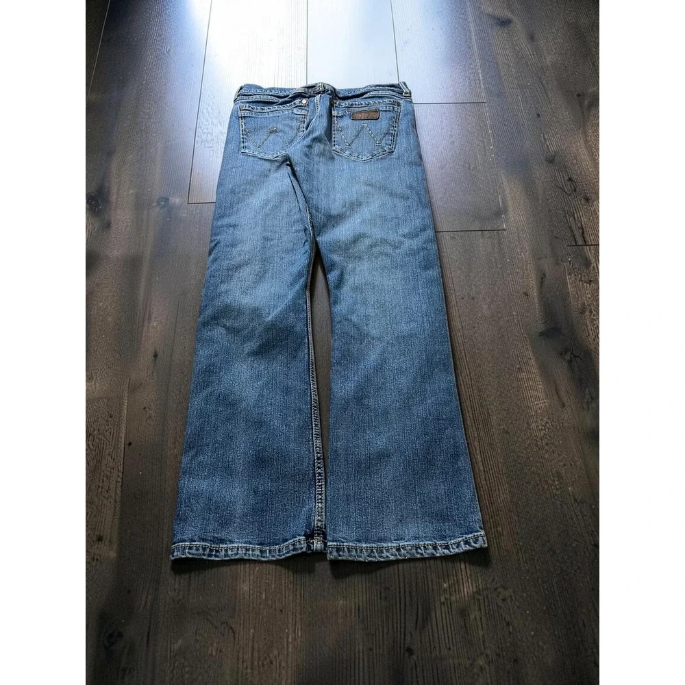 Wrangler Jeans Mens 32x32 Blue Retro Slim Bootcut Denim Western Casual Cowboy